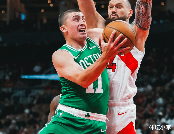 猛龙顽强逆转,一举击败对手晋级 猛龙顽强逆转,一举击败对手晋级