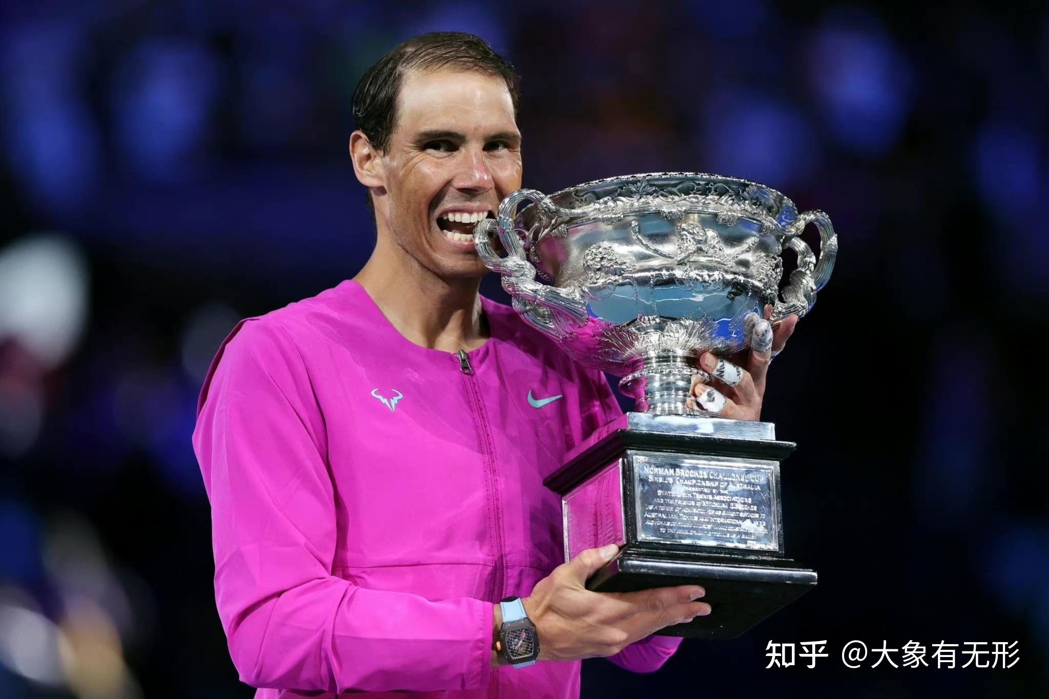 年终总决赛翻盘澳网,纳达尔惊艳四座 年终总决赛翻盘澳网,纳达尔惊艳四座