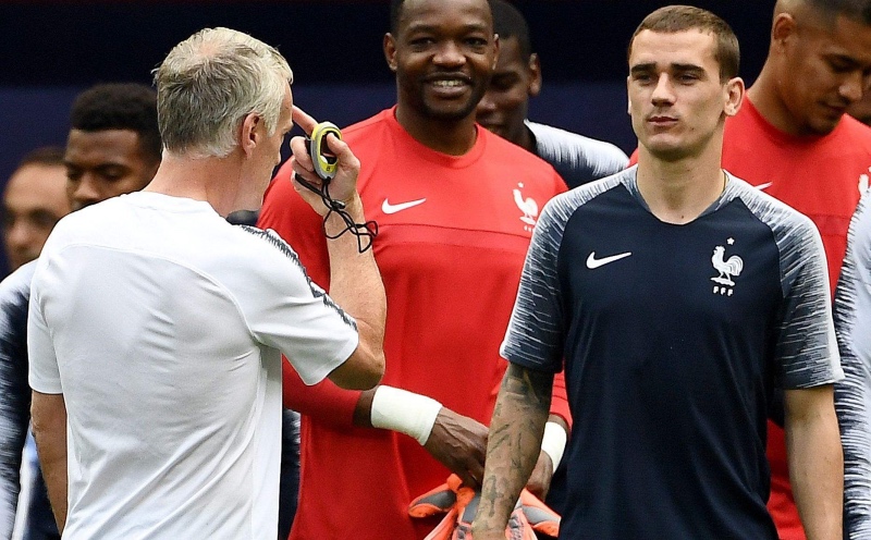 马来西亚队横扫法国队，黄鸭组合点燃赛场