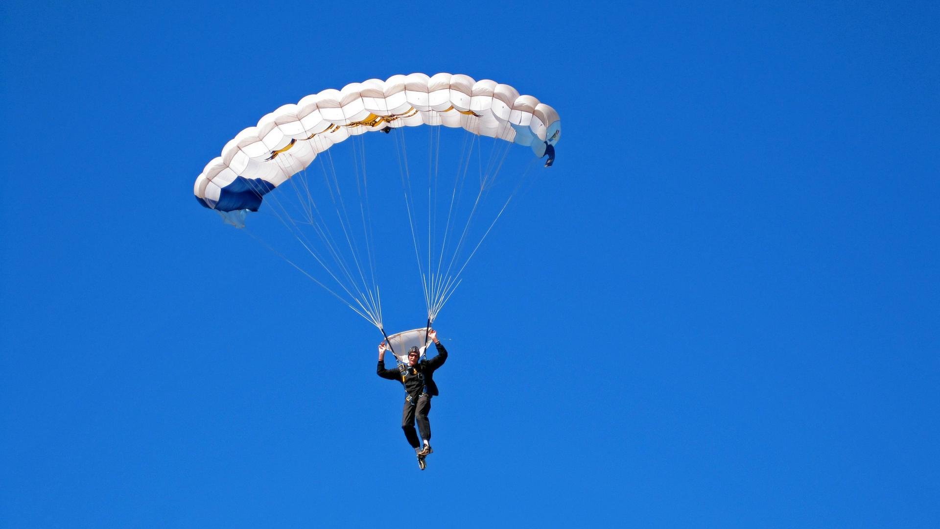 奥斯梅恩一锤定音，罗马掀翻芬兰书写欧战新篇章