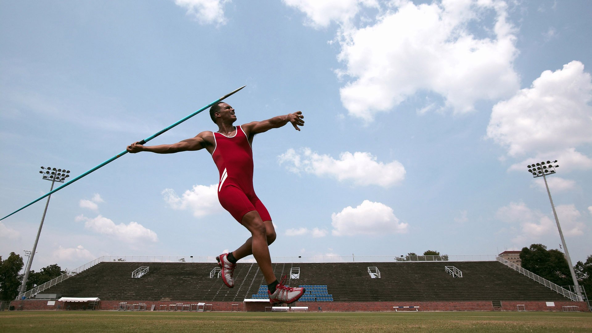 当足球的压哨绝杀遇见F1的极限超车，比利时与伊布的跨界胜利哲学